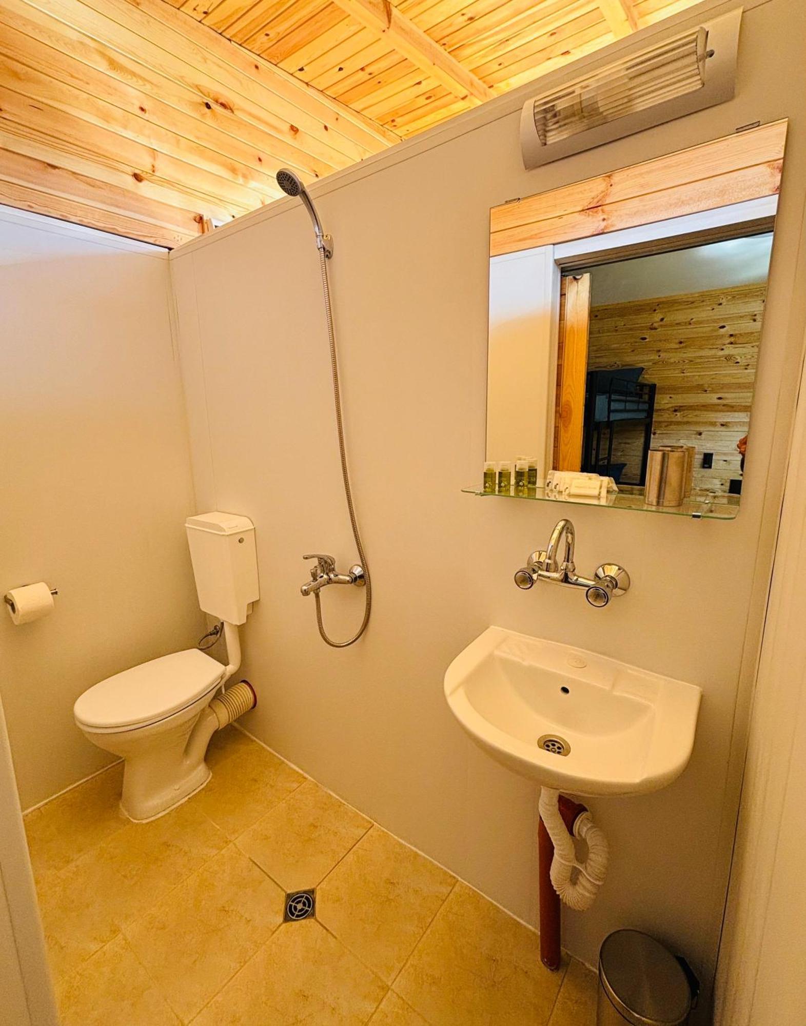 Cozyhut Бунгало Под Наем Τσερνομόρετς Εξωτερικό φωτογραφία